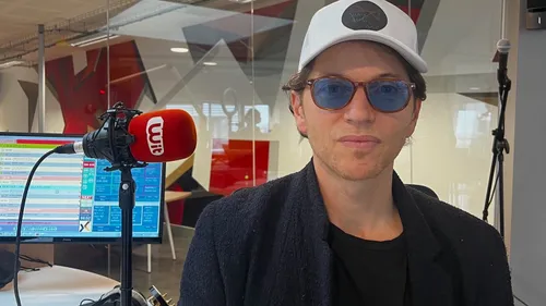 Raphaël dans la matinale de Wit FM : " Je suis plus chocolatine que...