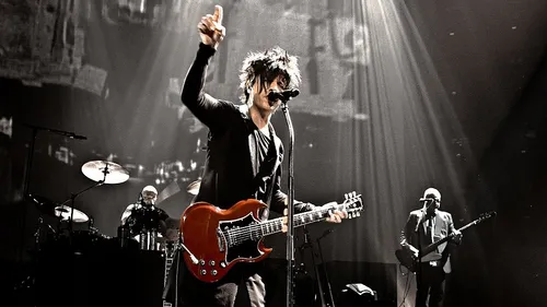 Indochine : un nouveau single et clip après la fin de sa tournée