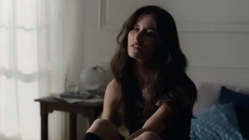 Jeanne (Star Academy) dévoile son clip “Respire fort” 