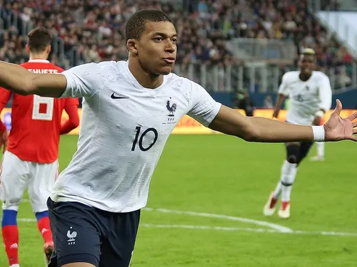 Kylian Mbappé chambré sur son salaire au Real Madrid