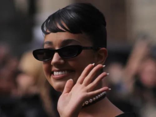 Lena Situations annonce une date à l’Accor Arena pour la fin des...