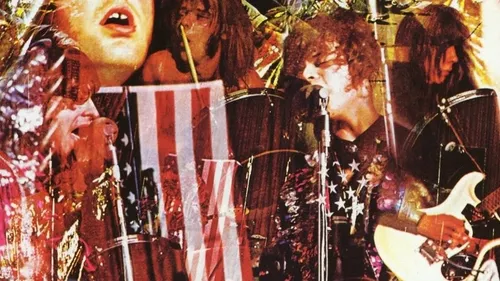 Guitares et guitaristes de légende : Fred Sonic Smith et la Mosrite...