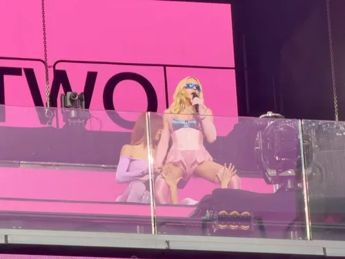 Madonna dévoile "Love Sensation" lors d’un show surprise