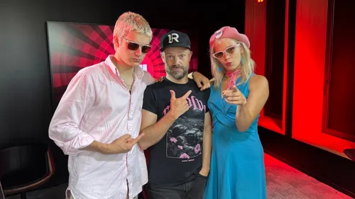 The Molotovs en interview et session acoustique sur Oüi FM (Replay)