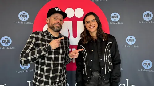 Laura Cox en session live acoustique et interview sur Oüi FM