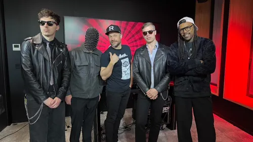 Skip The Use : session acoustique et interview sur Oüi FM (replay)