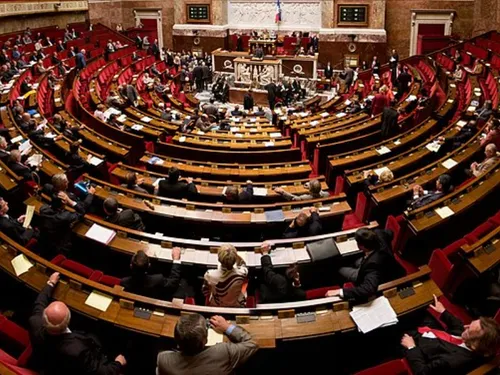Le taux de participation aux prochaines législatives va-t-il suivre...