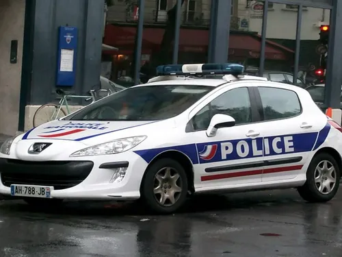 Paris : un homme placé en garde à vue après avoir été arrêté, armé,...