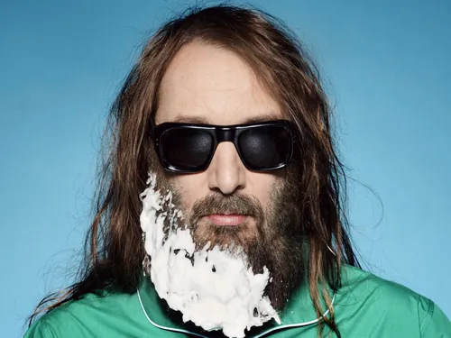 Refresh, le nouveau single de Sébastien Tellier, une première étape...