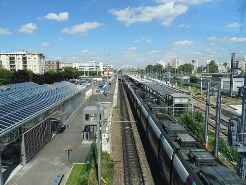 La circulation du RER B interrompue plusieurs heures… suite à un...