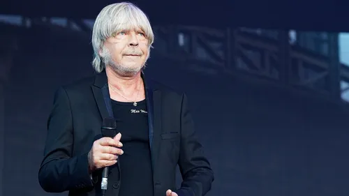 Renaud prépare-t-il un nouvel album ? Renan Luce en dit plus