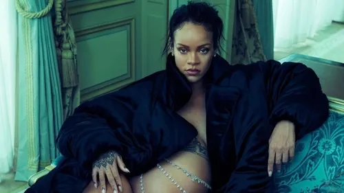 Rihanna crée la surprise en rejoignant Jay-Z sur scène à New York