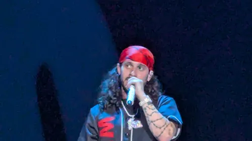 Russ frappe fort avec son nouveau single « Coulda Shoulda Woulda »