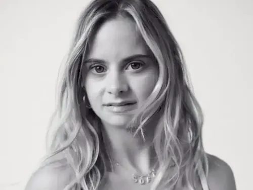 Victoria's Secret : un premier mannequin atteint de trisomie 21...