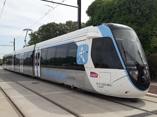 Émeutes : les bus et tramways vont de nouveau circuler normalement...