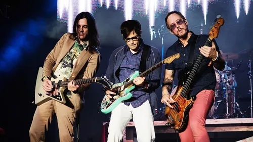 Weezer dévoile “Shine Again”, premier extrait du nouvel album