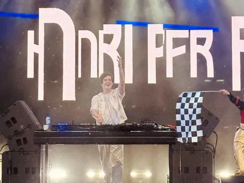 Merci, Henri PFR : la folle journée de Robin et Eddy au Grand Prix...
