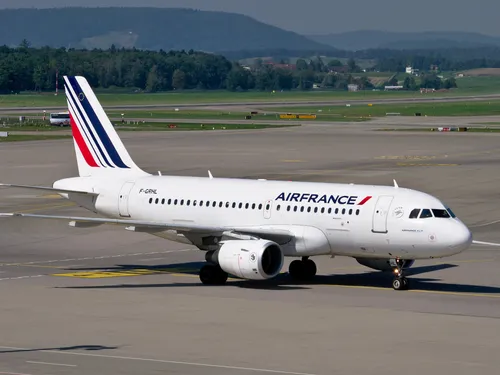Crash évité d’un vol New-York - Paris : l’enquête met en cause la...
