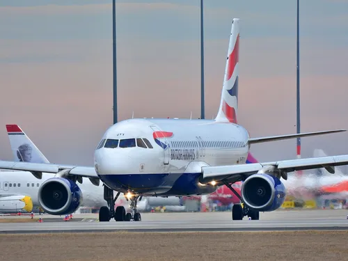 La diarrhée violente d'un passager force un avion à faire demi-tour...