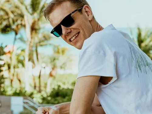 Armin van Buuren et ARGY : découvrez  « Like A Child »