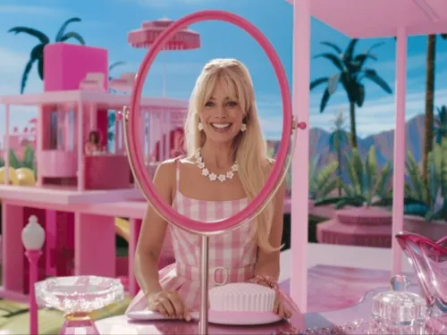 Golden Globes : le film "Barbie" en tête des nominations devant...