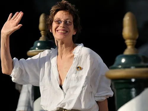 Décès de la chanteuse franco-britannique Jane Birkin