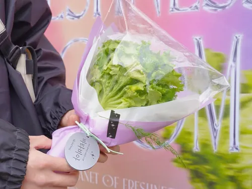 Adieu les fleurs : découvrez les bouquets de salade, la nouvelle...