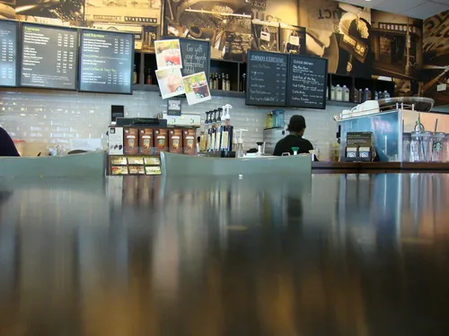 Clients indélicats : les révélations d’un ex employé de Starbucks