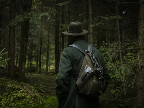 Le patron des chasseurs conseille aux promeneurs de se balader...