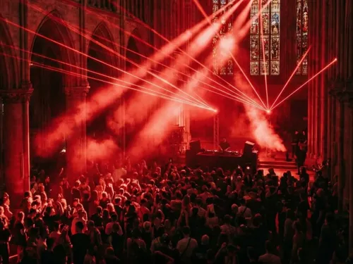 Church Rave Vienna : la techno s'invite dans une église !
