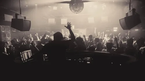 L'explosion du phénomène Hard Techno.