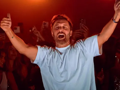 David Guetta au Stade de France : six guests pour trois nuits...