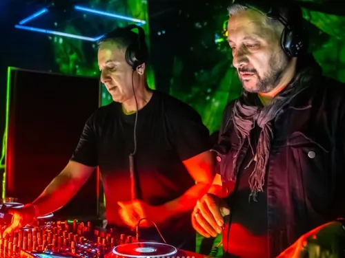 Deep Dish et "Hideaway" : 30 ans d'un remix légendaire
