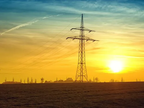 Un électricien coupait l’électricité de son village pour retrouver...