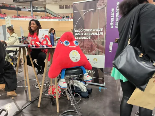 Bornes d’arcade, casques VR, matchs patrons-employés… un forum de...