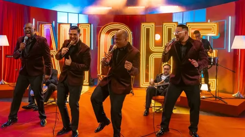 Grupo Niche : Más Que Palabras, la salsa en mouvement