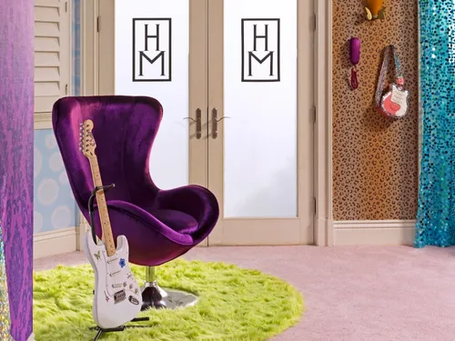 Hannah Montana ouvre les portes de sa maison à Malibu