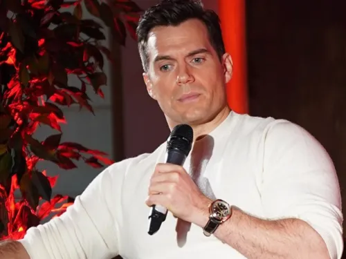 "La cape, c'est terminé pour moi" : Henry Cavill annonce qu'il...