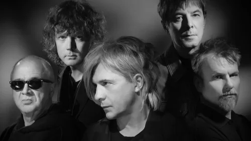 Indochine fait son grand retour aux Victoires de la Musique pour...