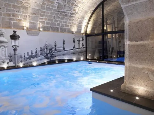 On teste une après-midi dans un hôtel de luxe !