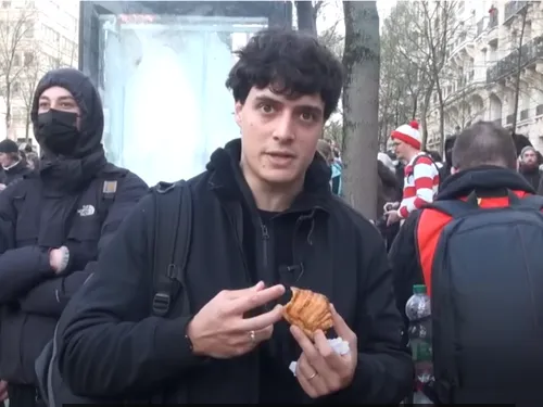Un youtubeur italien tente de dénicher le meilleur croissant de...