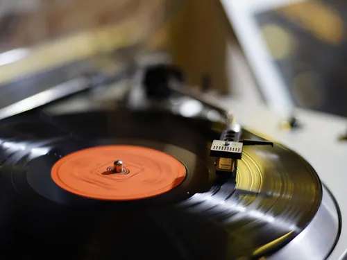 Le vinyle poursuit sa progression !