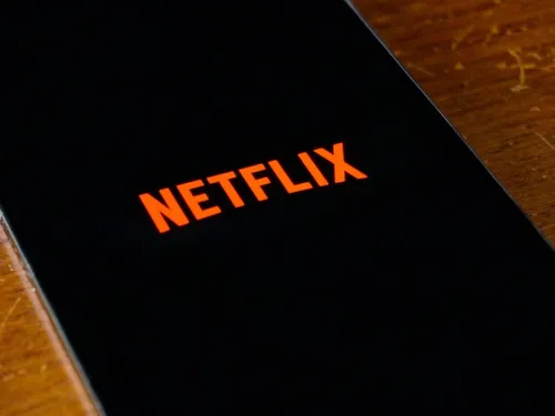 Netflix : le tournage d'une série interrompu après la mort de deux...