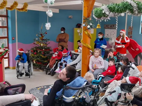 Association Les Tout-Petits : « l’École de la République appartient...