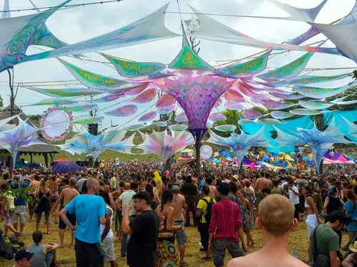 Les Free Parties dans le viseur