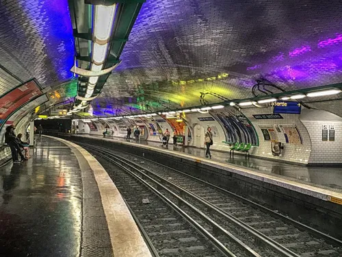 La Station K : un métro fantôme bientôt converti en club ?