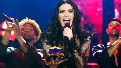 Laura Pausini interrompt son concert en Equateur