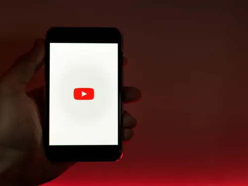 Youtube : l’image des femmes est “dégradante” dans un tiers des...