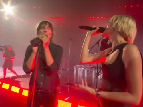Phoenix, Angèle et Kavinsky sortent la version "Nightcall" des JO