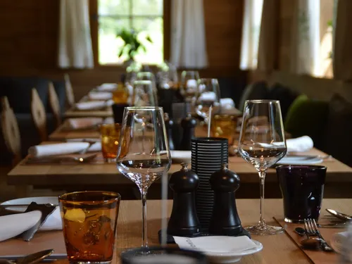Pour éviter les réservations non honorées, ce restaurateur facture...